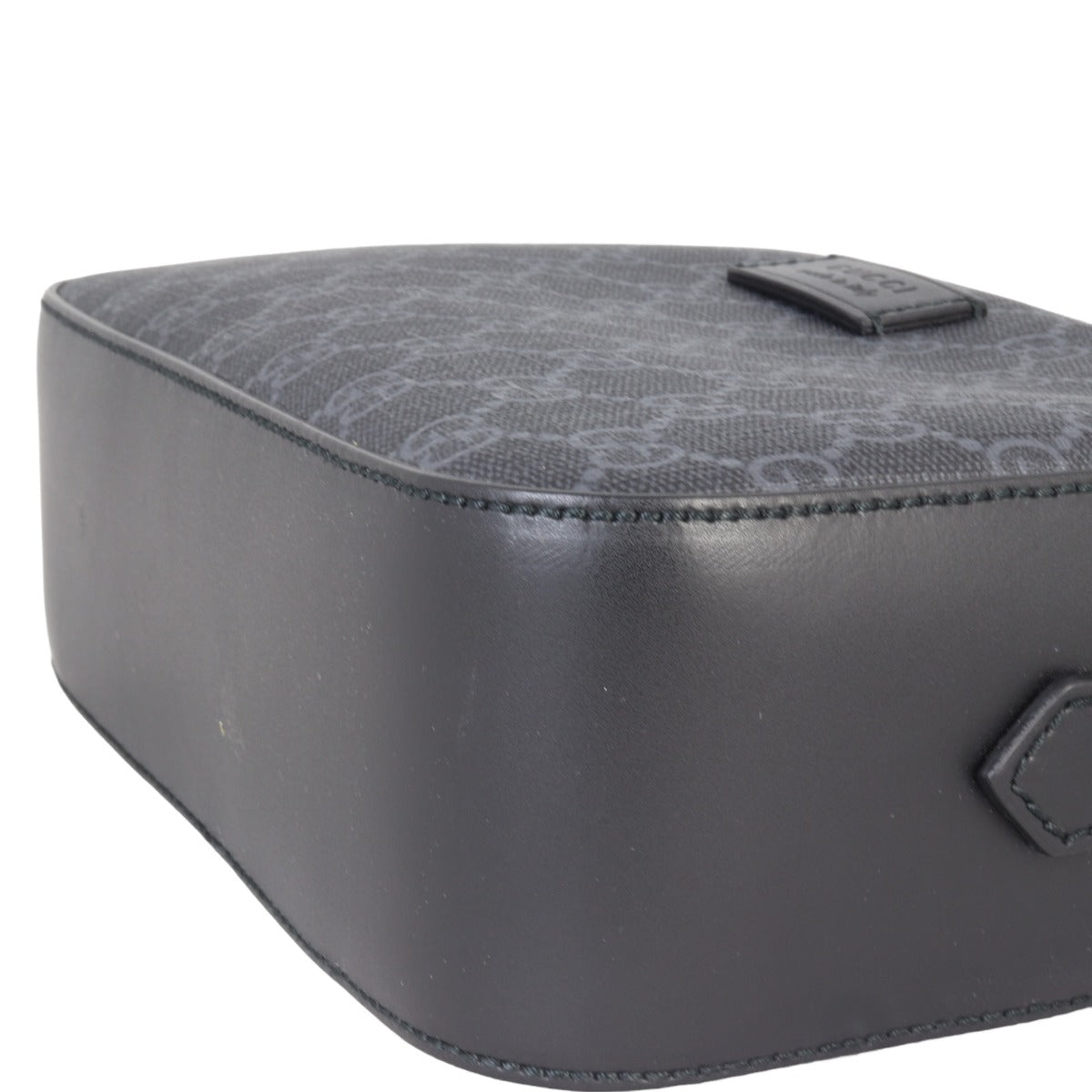 Gucci GG Supreme Camera Bag