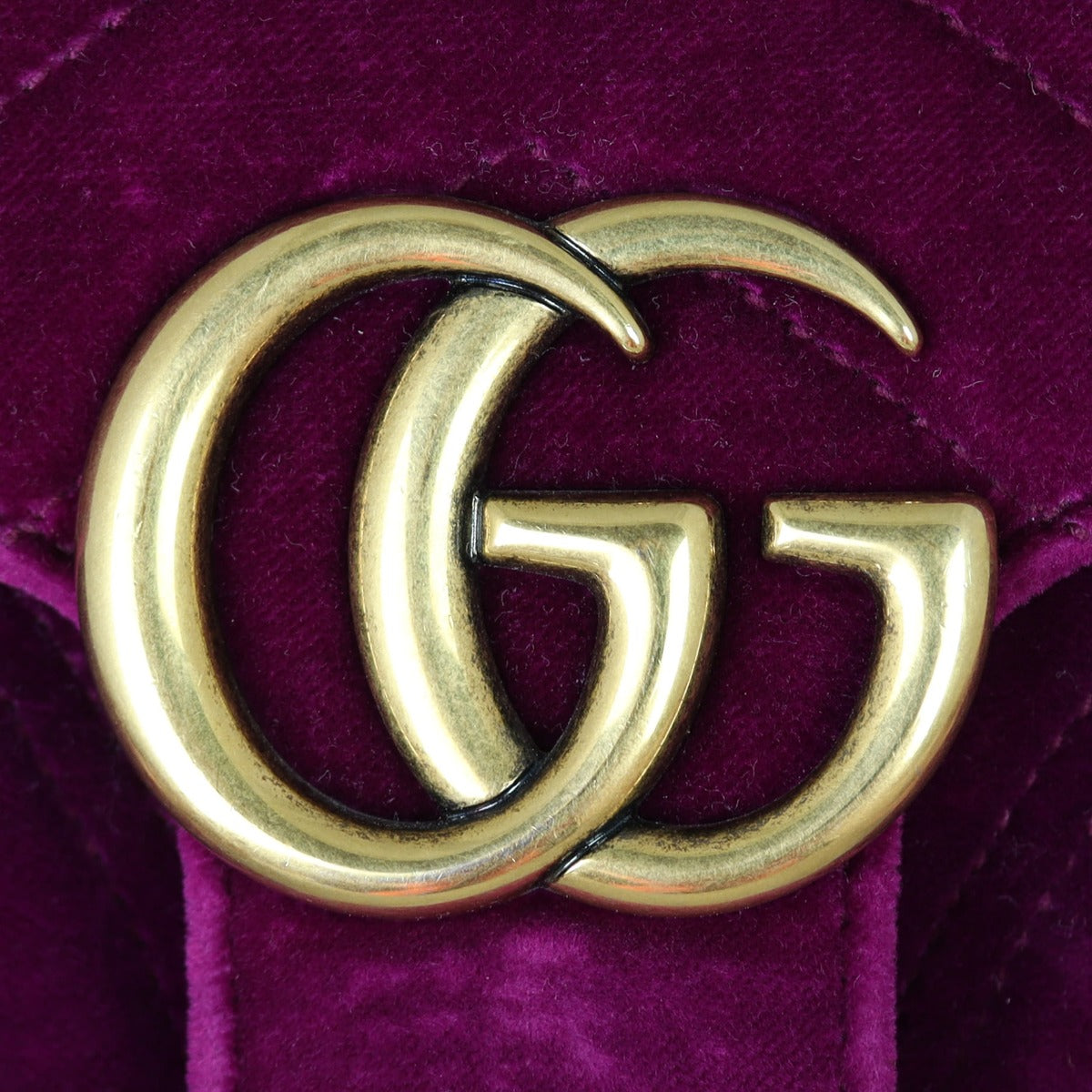 Gucci GG Marmont Small Velvet Shoulder Bag Hardware