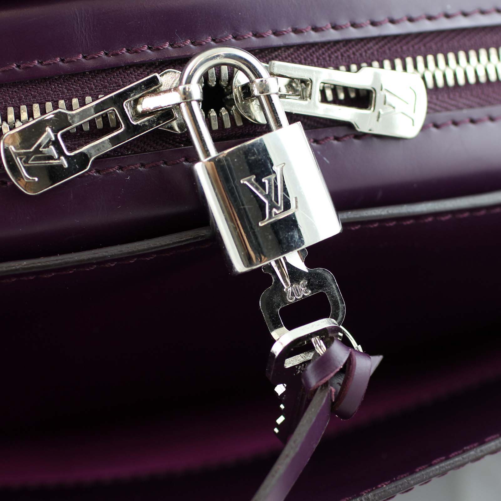 Louis Vuitton Pont Neuf Epi PM Hardware