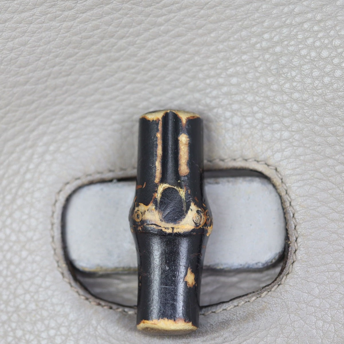 Gucci Daily Bamboo Large Tote Hardware
