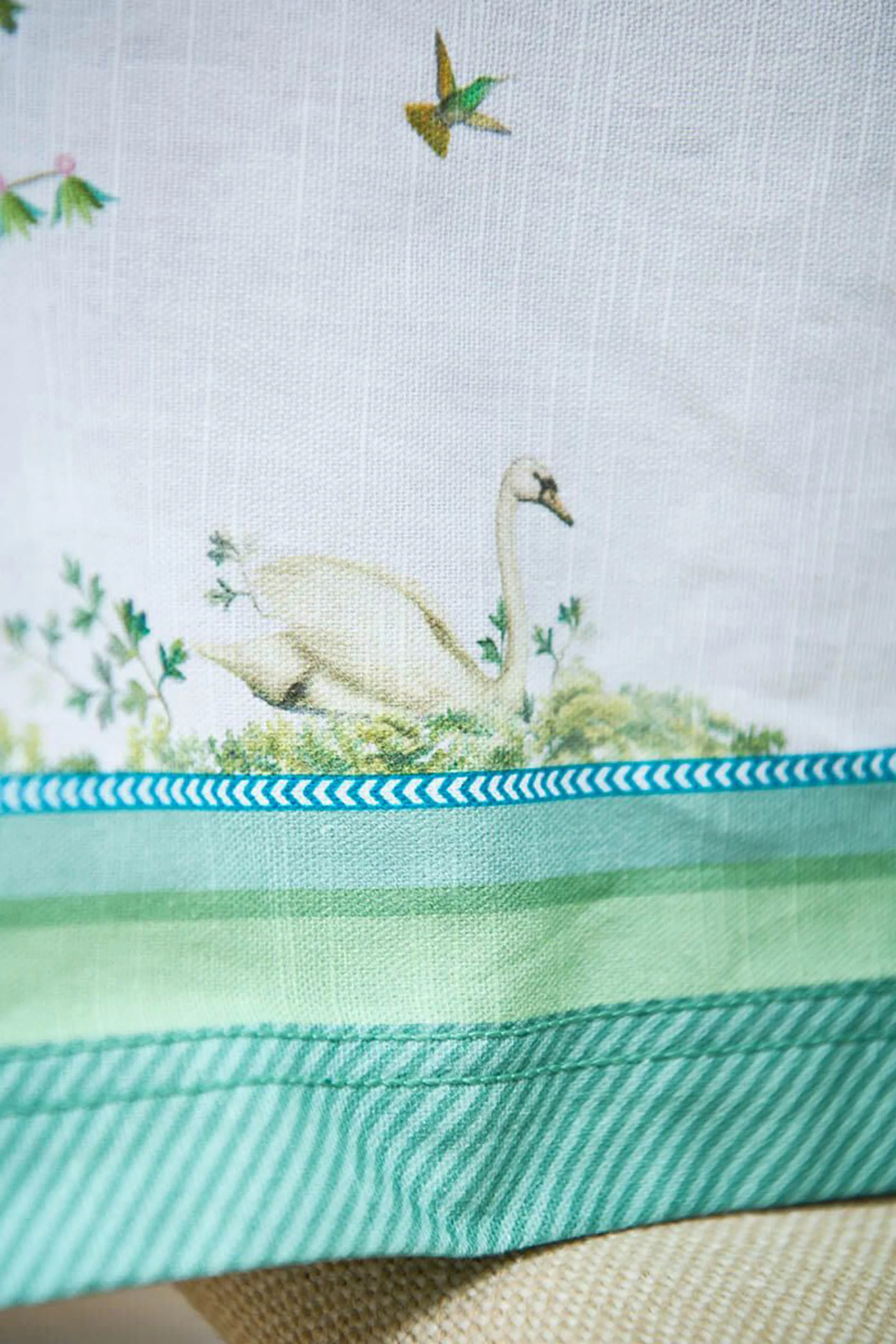 Jolie Table Cloth