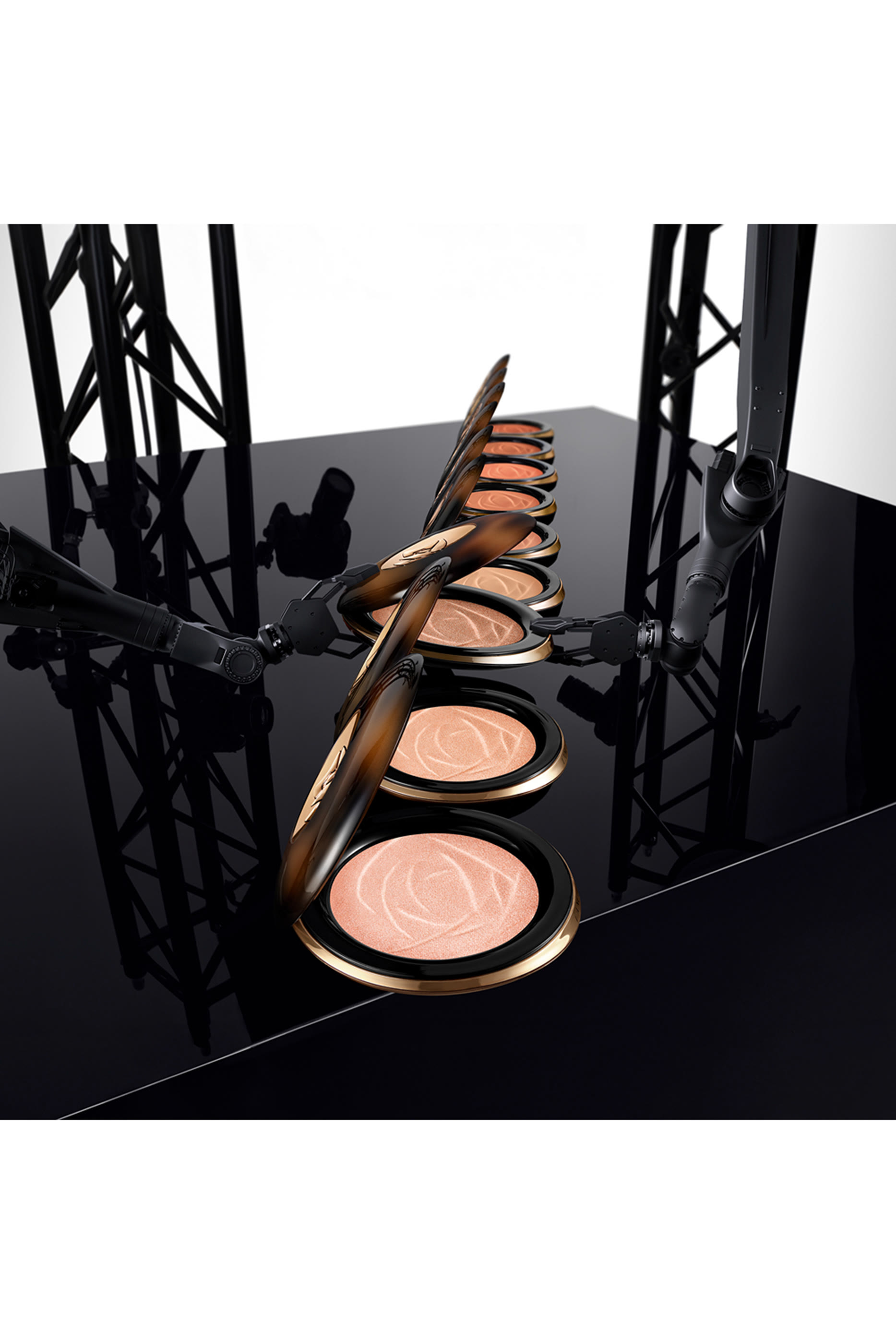Teint Idole Ultra Wear C.E Skin Transforming Highlighter