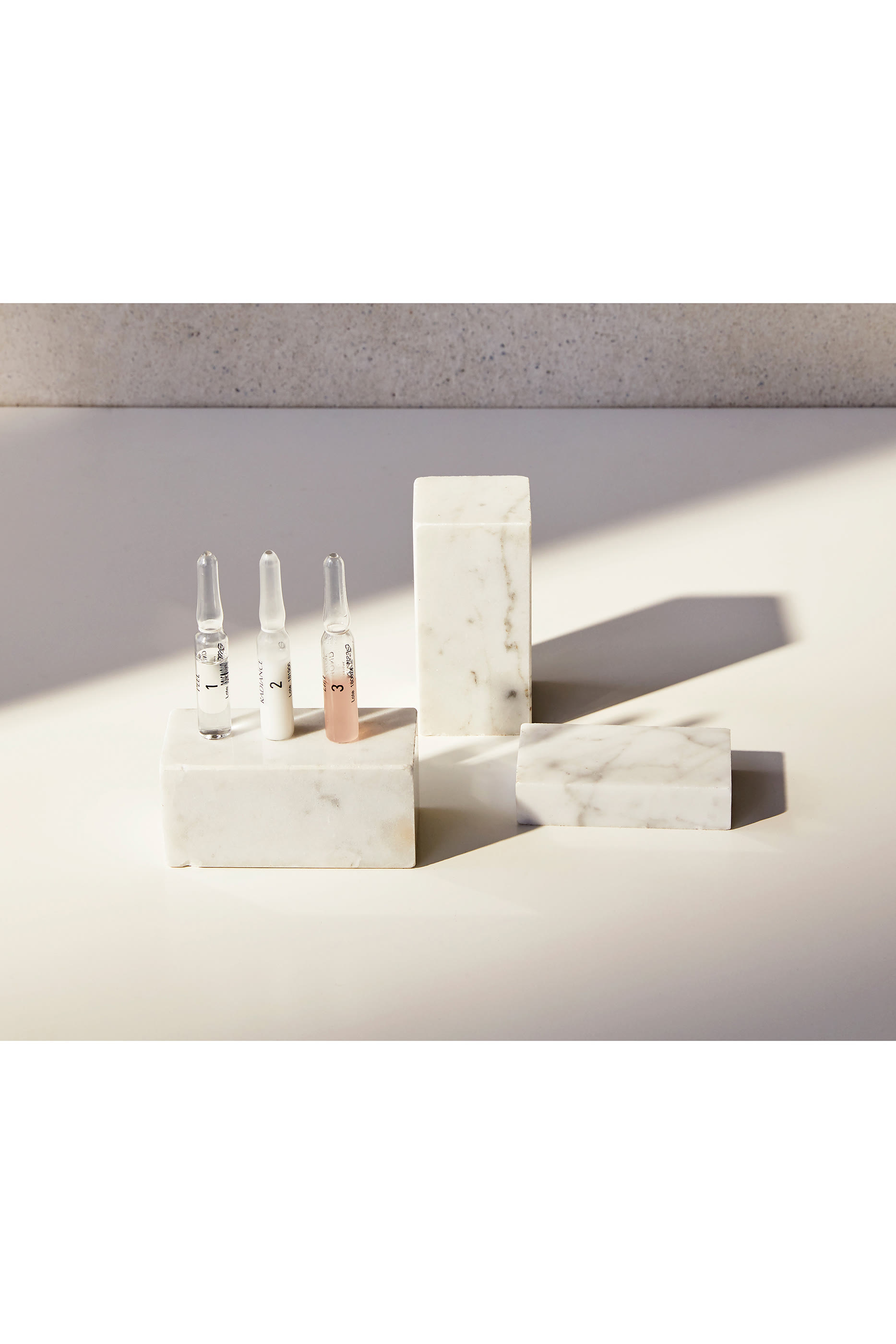 Diamond Instant Glow Perfecting Ampoule Trio