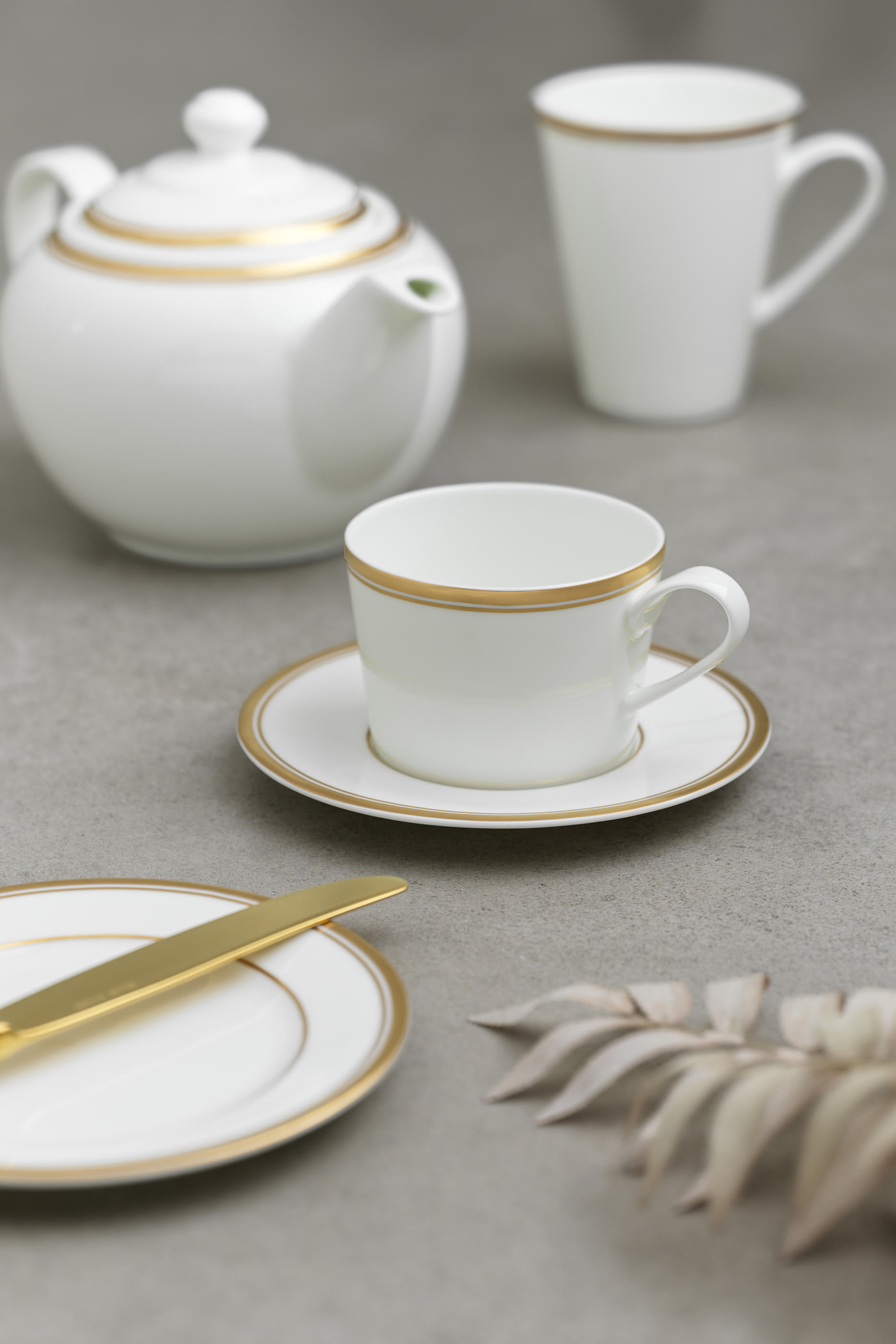 Le Verrier Teapot 
