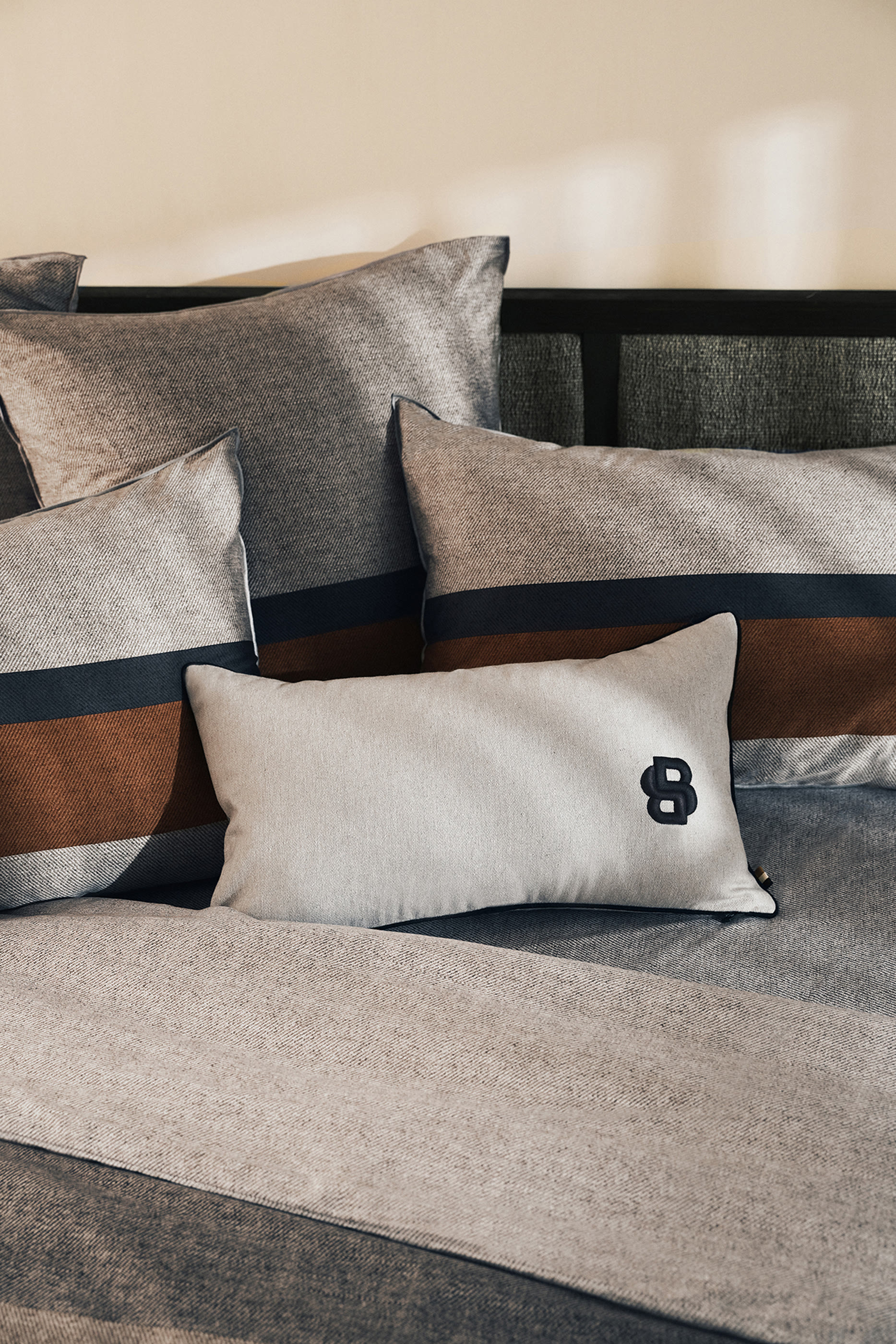 Double B Cushion Cover