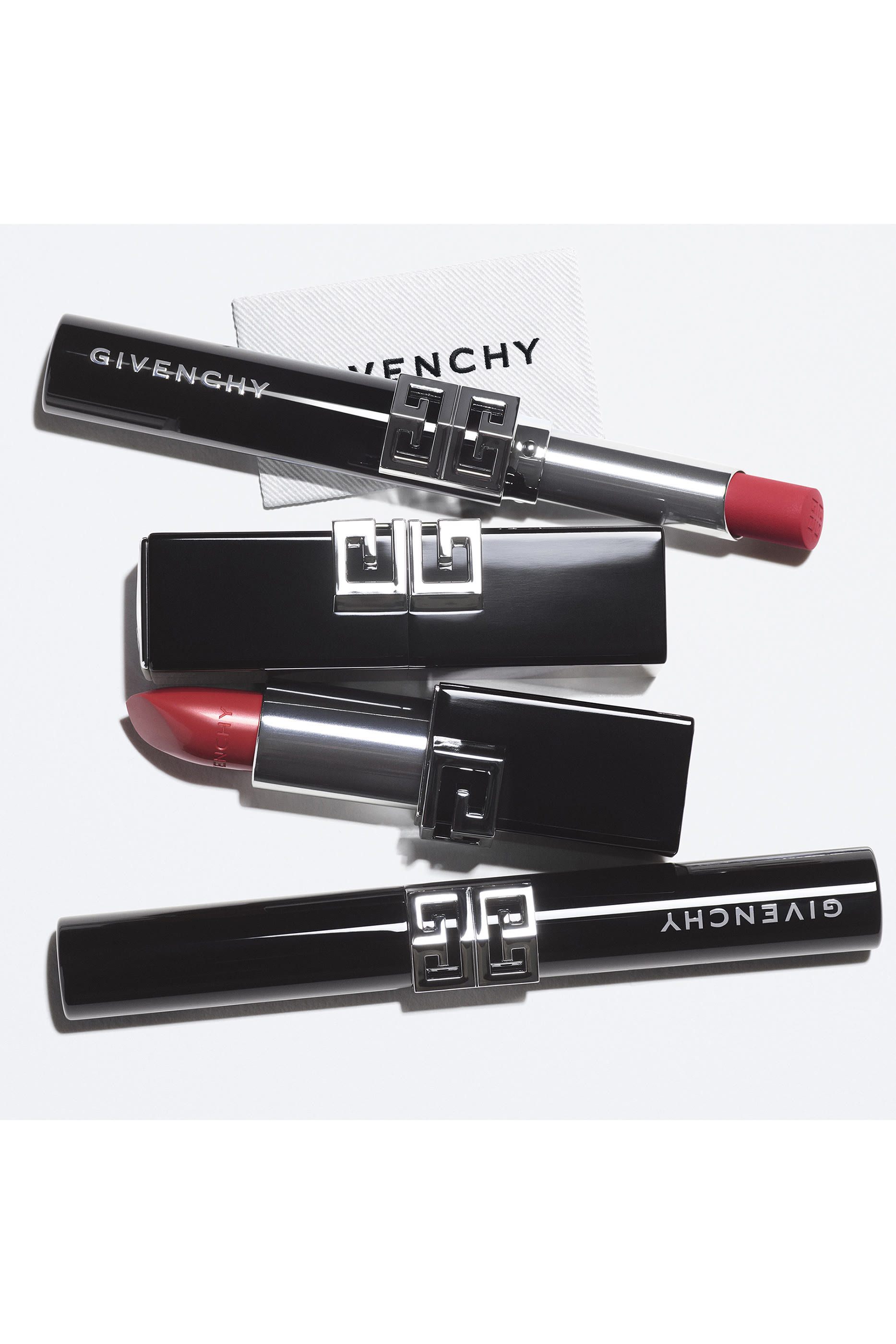  Le Rouge Satin Silk Lipstick