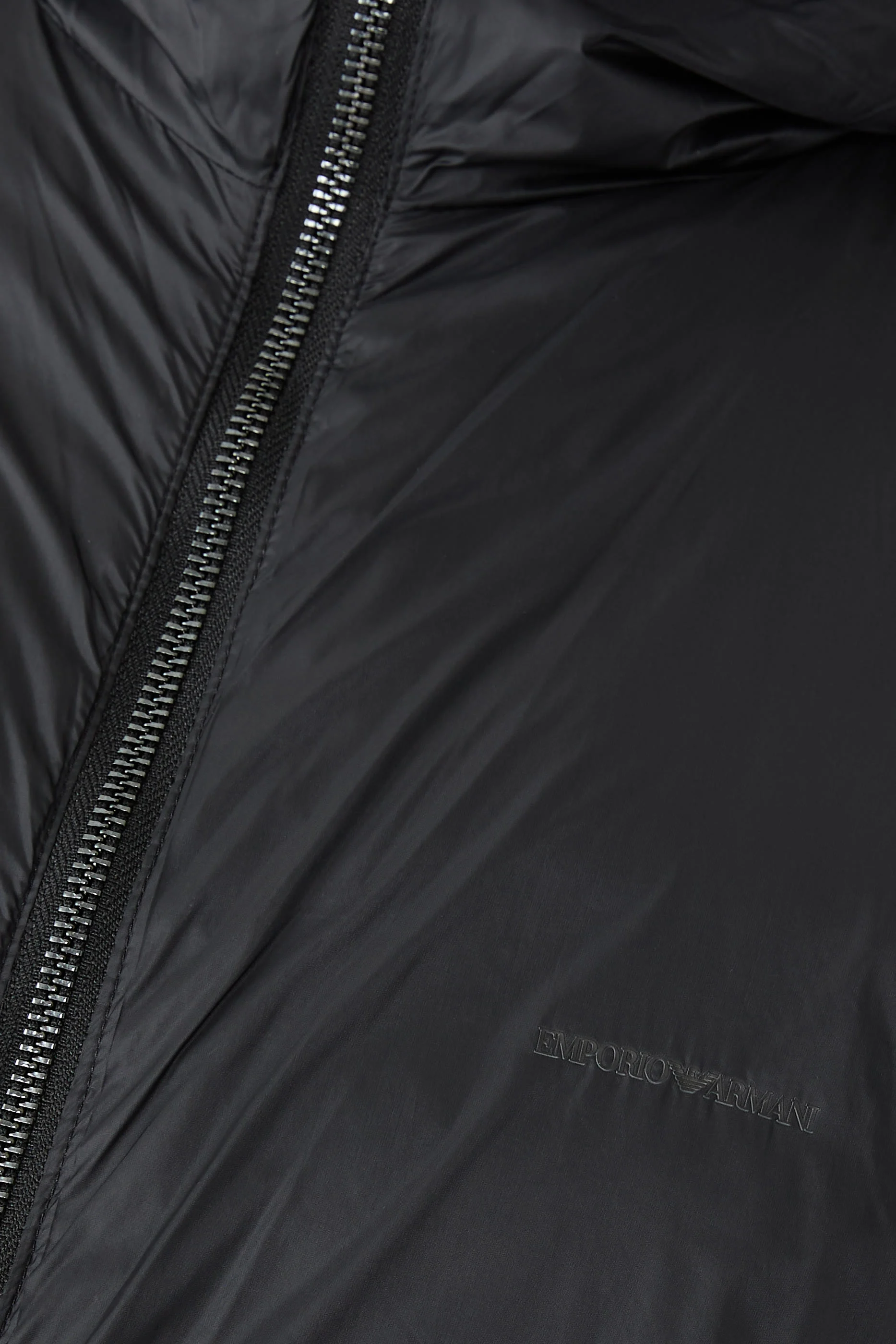 Lightweight Water-Repellent Quilted Hooded Down Jacket 