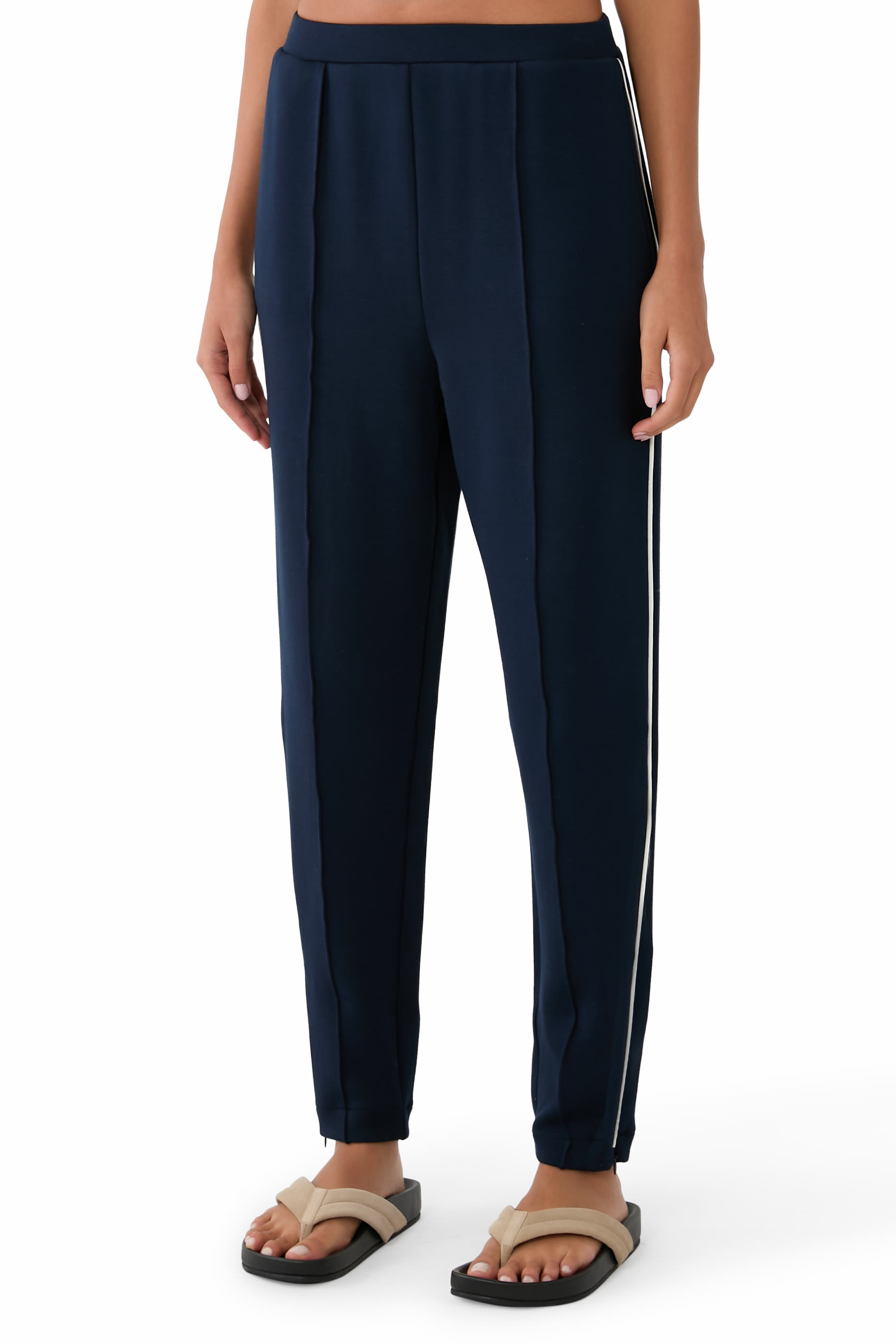 The Slim Pintuck Pants