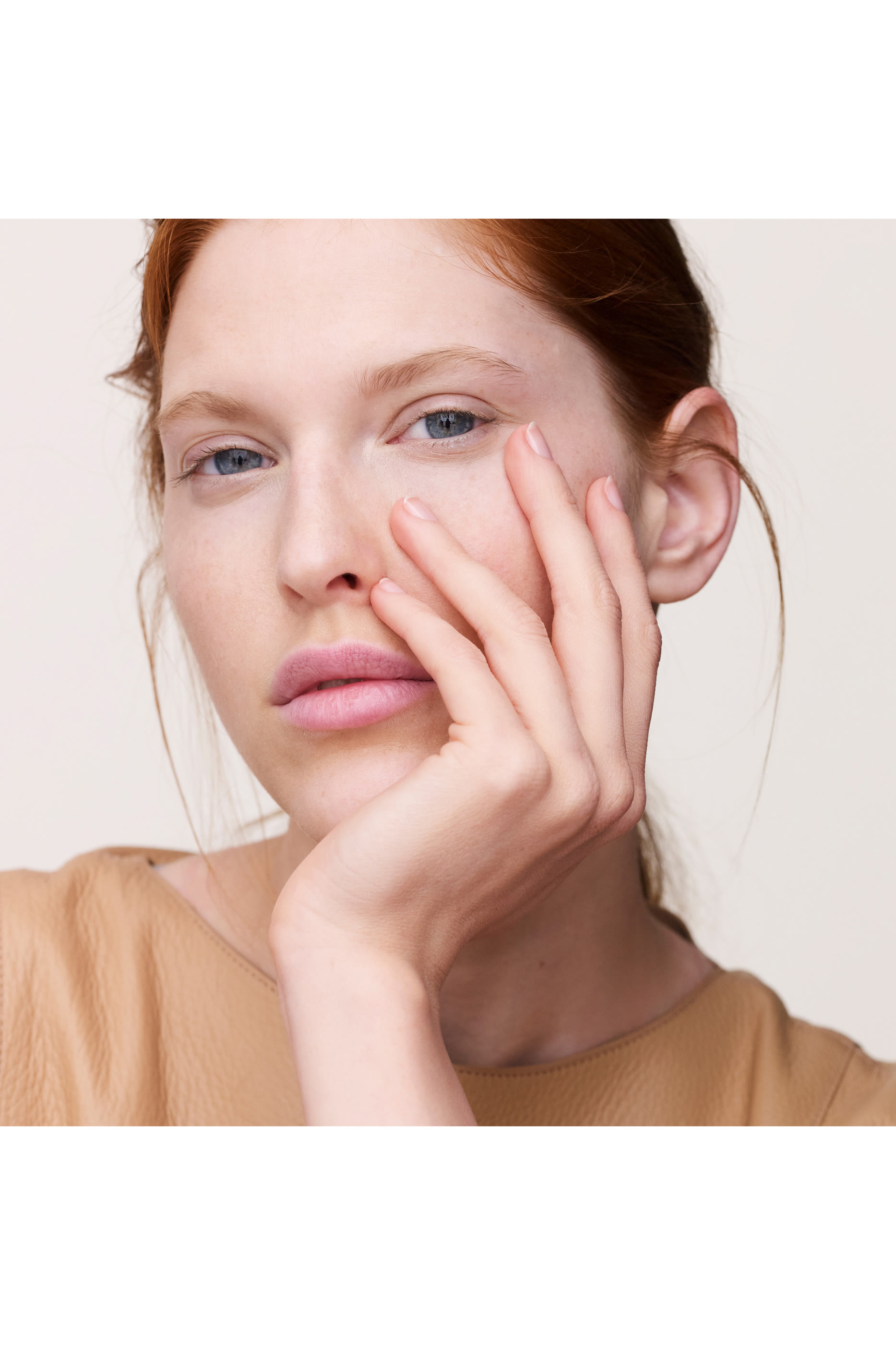 Les Mains Herm&egrave;s Enamel Base Coat