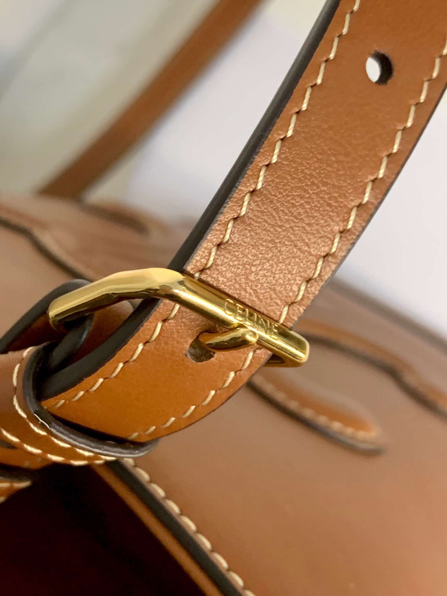 Tui Celine Small Bucket Cuir Triomphe Sieu Cap Mau Nau Dang Xo 30x22x12cm 7.jpg