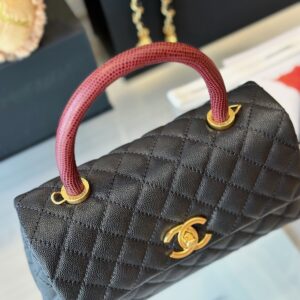 Tui Chanel Coco Khoa Vang Da Hat Mau Den Like Auth 24cm 7.jpg