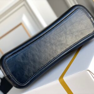 Tui Chanel Gabrielle Small Hobo Bag Sieu Cap Mau Den Da Mem 28cm 7.jpg