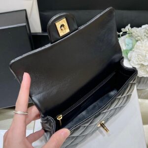 Tui Chanel Mini Rectangular Flap with Top Handle Black Rep 11 20cm 3.jpg