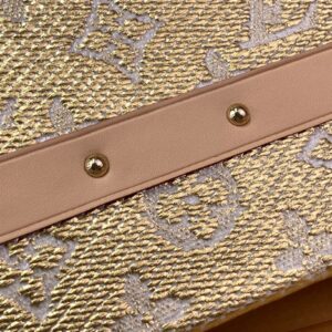 Tui Dang Cop Louis Vuitton LV Petite Khoa Ma Vang Sieu Cap 8.jpg