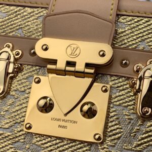 Tui Dang Cop Louis Vuitton LV Petite Khoa Ma Vang Sieu Cap 9.jpg