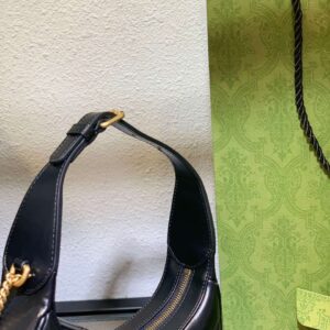 Tui Xach Cao Cap Gucci GG Marmont Half Moon Mau Den 24cm 6.jpg