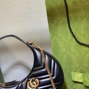 Tui Xach Cao Cap Gucci GG Marmont Half Moon Mau Den 24cm 8 1.jpg
