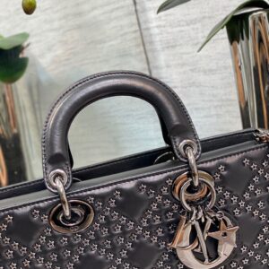 Tui Xach Dior D Joy Sieu Cap Mau Den Dinh Ngoi Sao 26cm 4.jpg