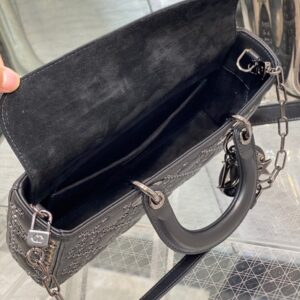 Tui Xach Dior D Joy Sieu Cap Mau Den Dinh Ngoi Sao 26cm 5.jpg