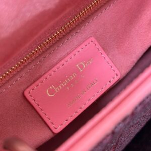 Tui Xach Dior Lady Mau Hong Sieu Cap Dinh Hat Cuom 17x15x7cm 3.jpg