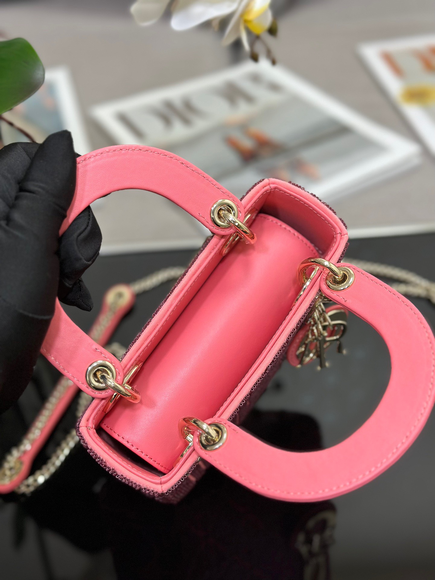 Tui Xach Dior Lady Mau Hong Sieu Cap Dinh Hat Cuom 17x15x7cm 8.jpg