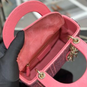 Tui Xach Dior Lady Mau Hong Sieu Cap Dinh Hat Cuom 17x15x7cm 9.jpg