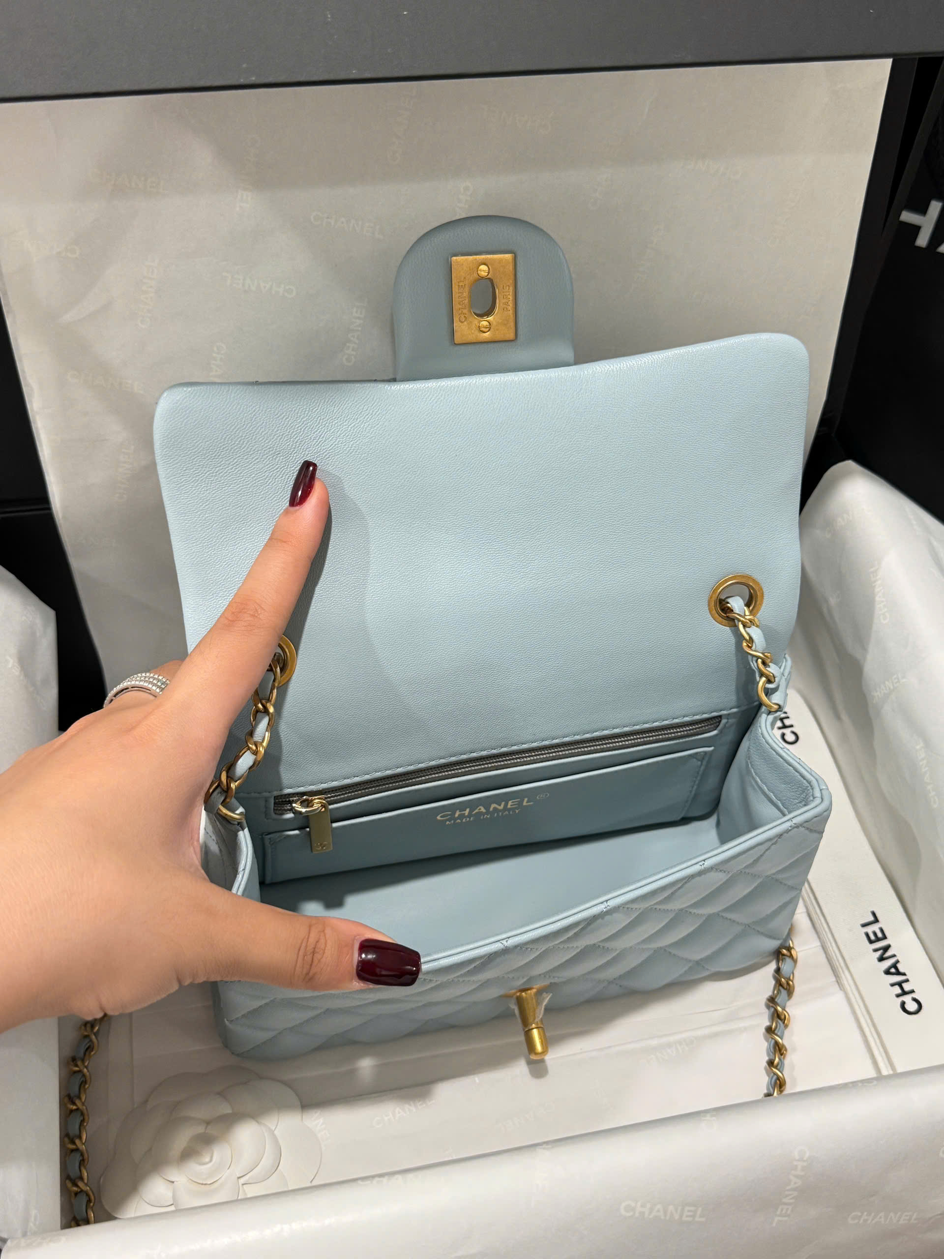 Tui Xach Hang Hieu Chanel Classic Chuong Da That Khoa Vang 20cm 8.jpg