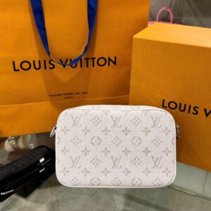 Tui Xach Hang Hieu Louis Vuitton LV Alpha Hoa Tiet Monogram Mau Trang 24x16x8cm 4.jpg