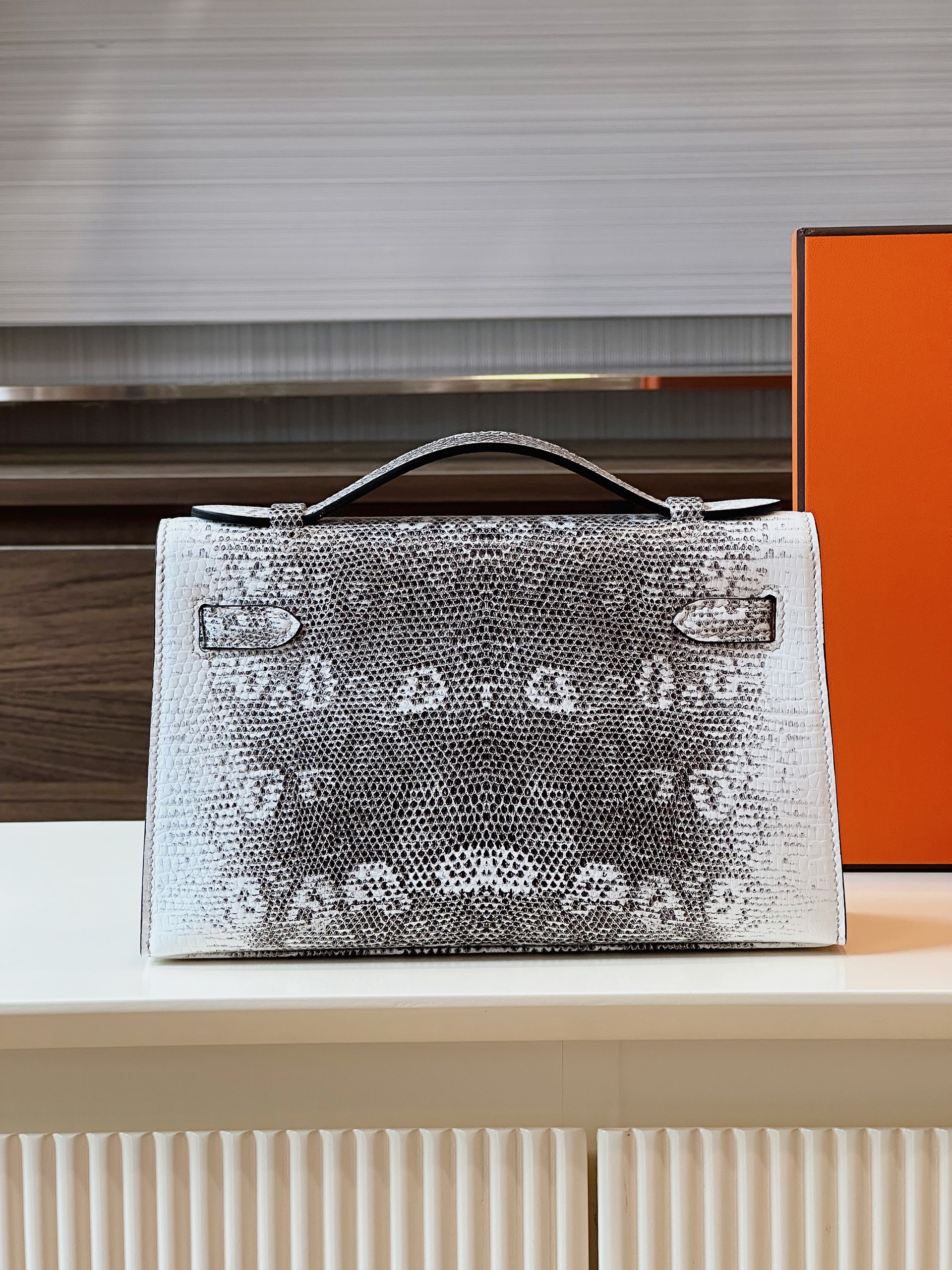 Tui Xach Hermes Constance Omber Lizard Like Auth Da Than Lan Nu Khoa Vang 22cm 3.jpg