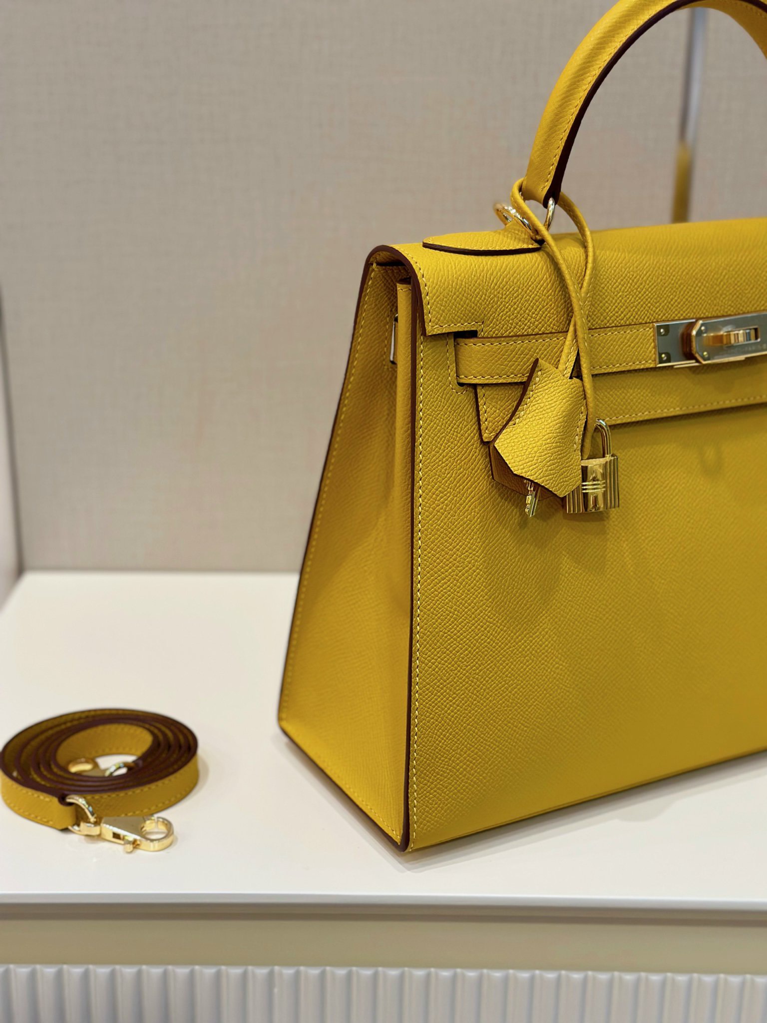 Tui Xach Hermes Kelly Da Epsom Replica 11 Nu Khoa Vang 28cm 7.jpg