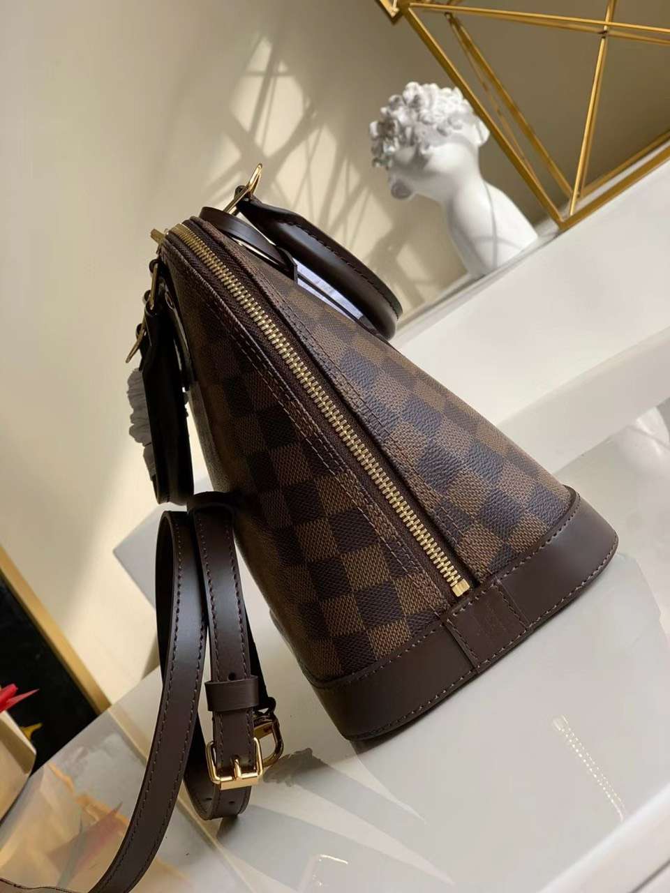 Tui Xach Louis Vuitton Damier Ebene Alma PM Sieu Cap Nu Mau Nau 32mm 7.jpg