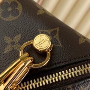 Tui Xach Louis Vuitton Lv Just In Case Hoa Tiet Monogram Sieu Cap 14x13x11cm 5.jpg
