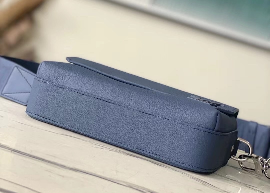 Tui Xach Nam Louis Vuitton LV Fastline Mau Xanh Sieu Cap 23 8.jpg