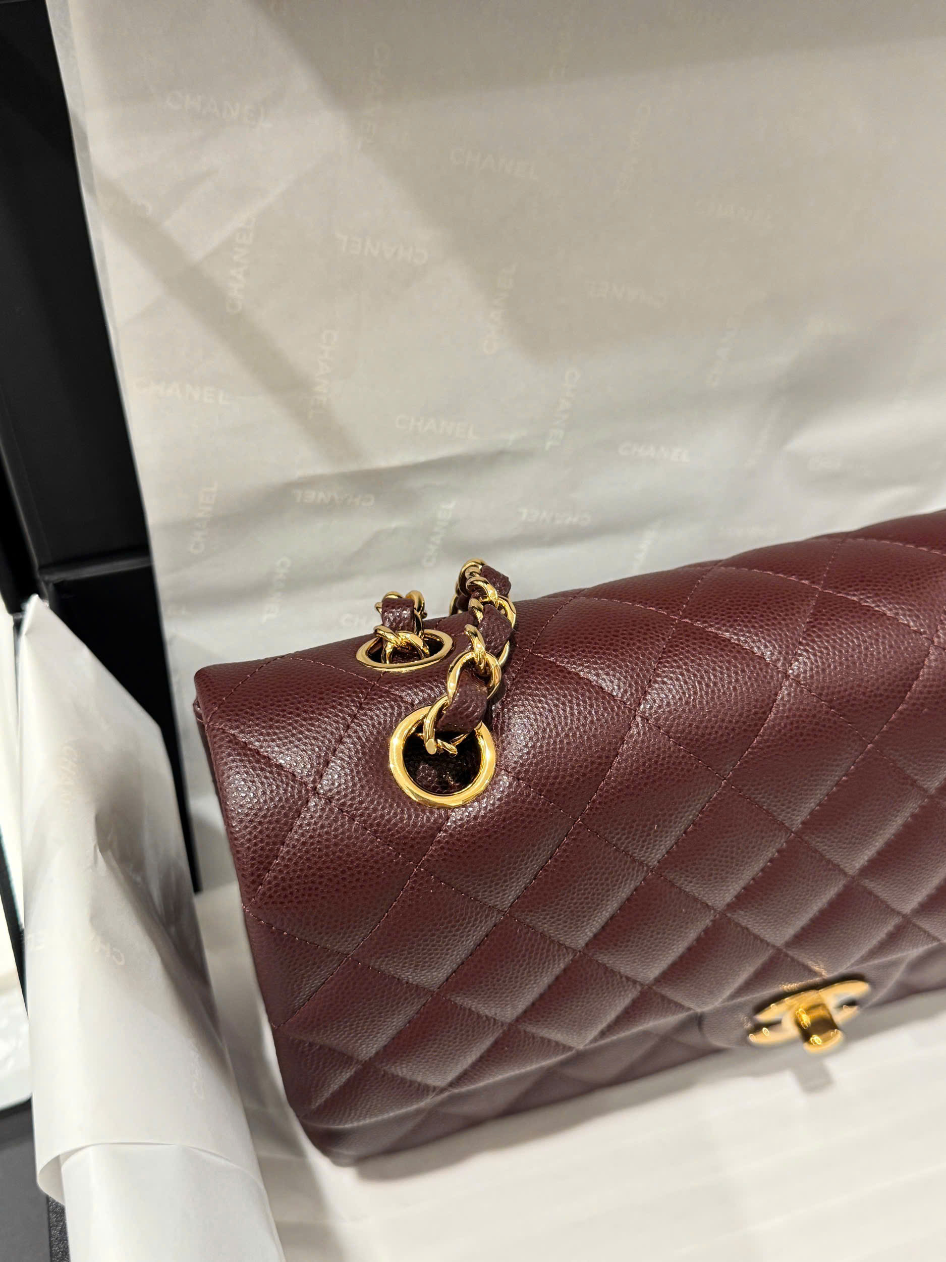 Tui Xach Nu Chanel Classic Mau Do Man Khoa Vang Like Auth 25cm 2.jpg