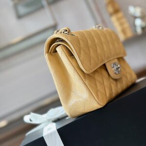 Tui Xach Nu Chanel Classic Replica 11 Da Hat Khoa Bac 23cm 3.jpg