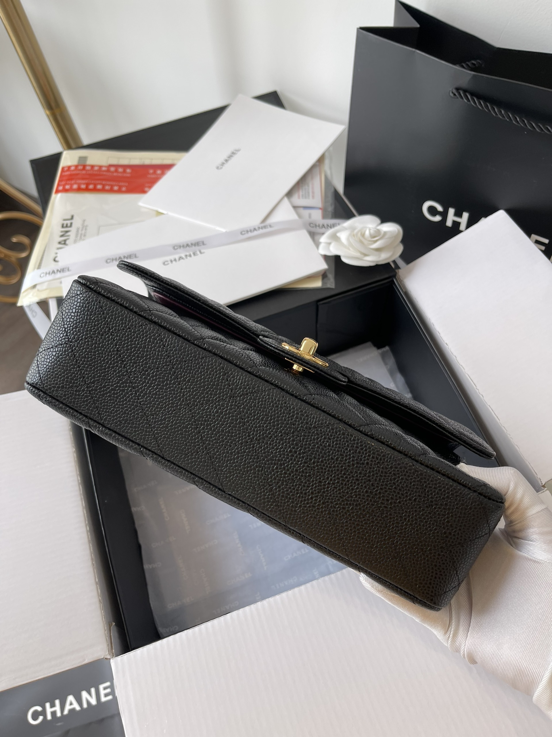 Tui Xach Nu Chanel Medium Classic Da Bo Like Auth Mau Den 25 5.jpg