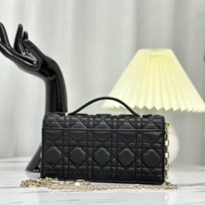 Tui Xach Nu Dior Woc Sieu Cap Mau Den Deo Cheo 3.jpg