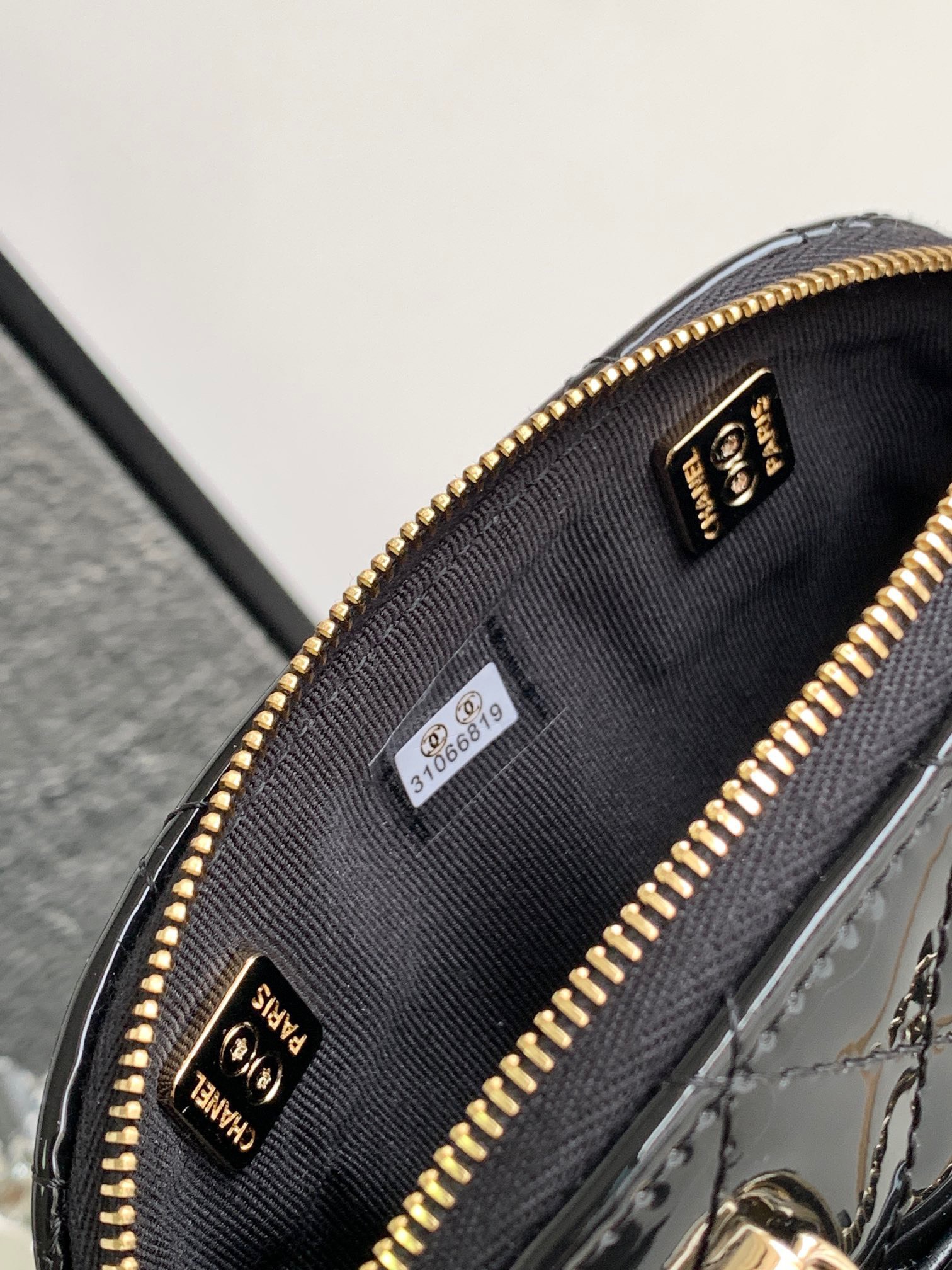 Tui Xach Nu Hang Hieu Chanel Alma Mini Mau Den Da Bong 12cm 7.jpg