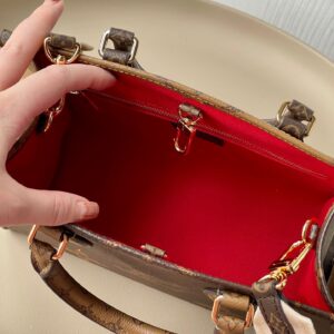 Tui Xach Nu Louis Vuitton LV On The Go Like Auth 25x19x11 4.jpg