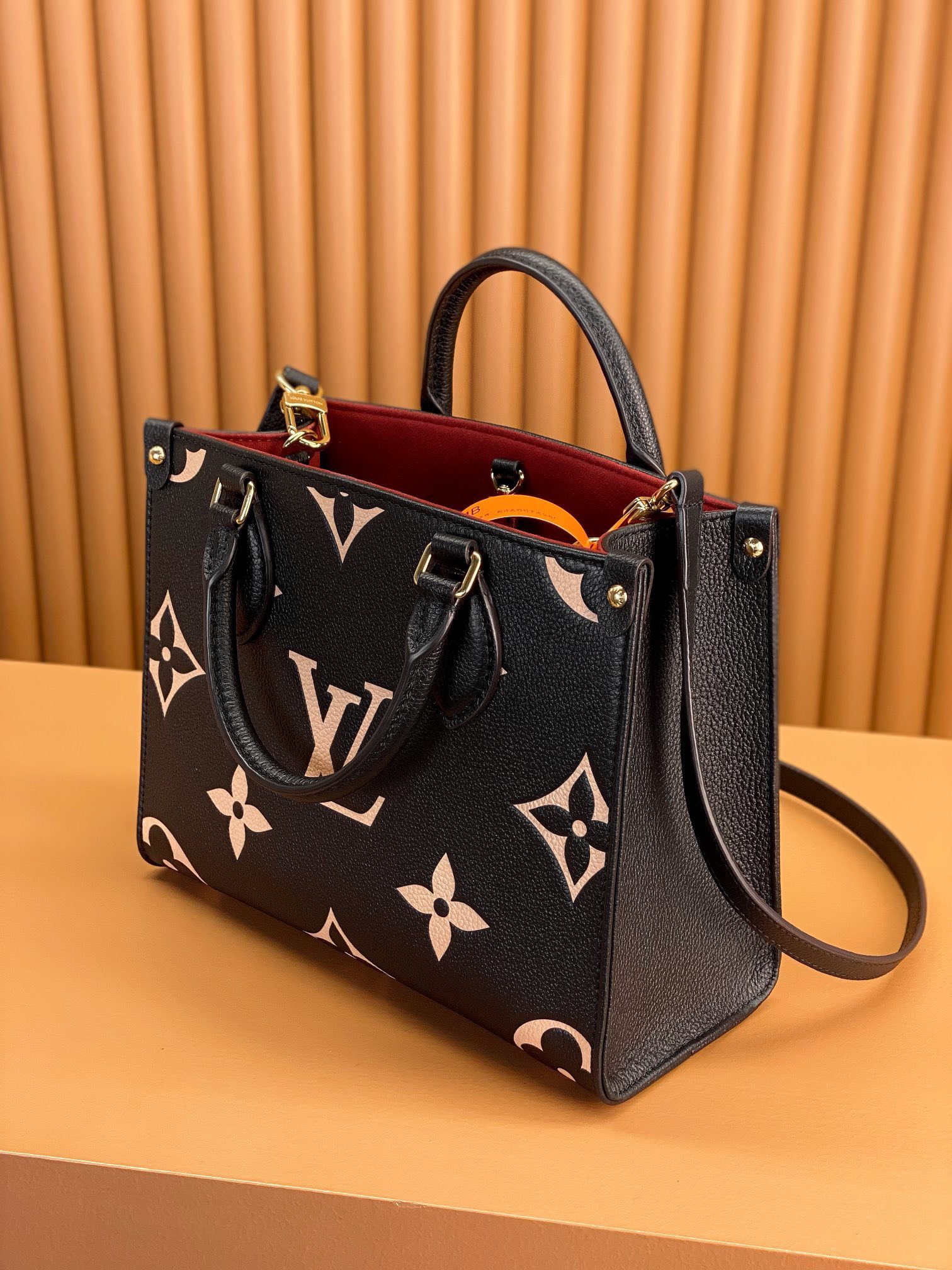 Tui Xach Nu Louis Vuitton LV On The Go PM Tote Bag Like Auth 25cm 5 1.jpg