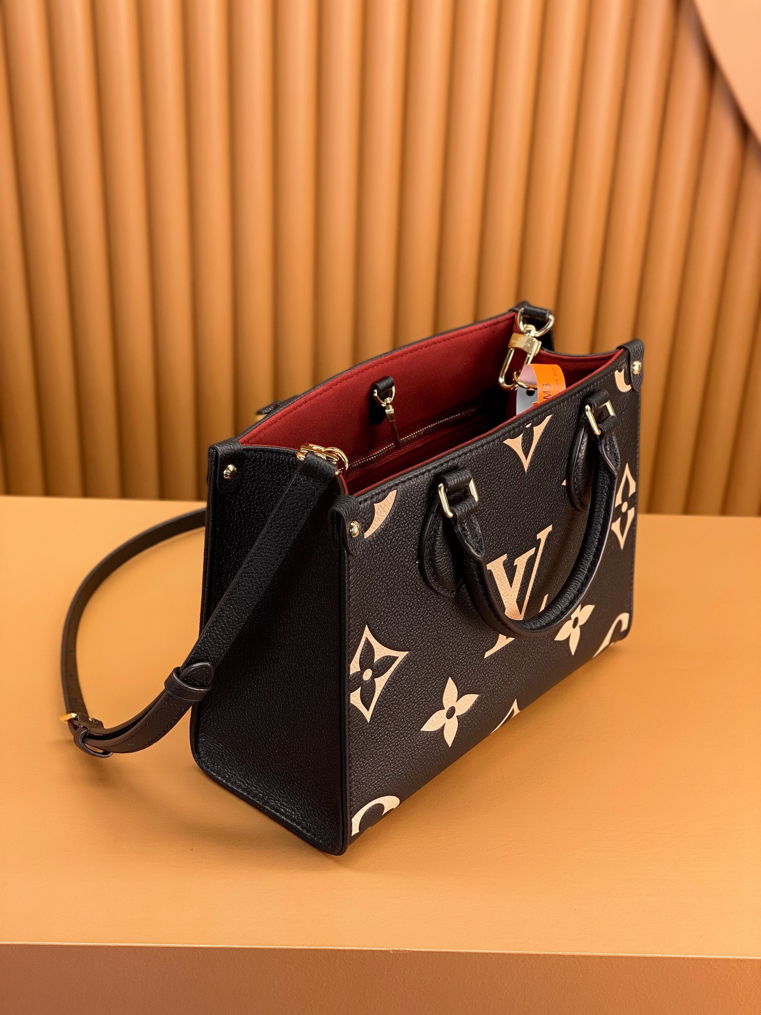 Tui Xach Nu Louis Vuitton LV On The Go PM Tote Bag Like Auth 25cm 6 1.jpg