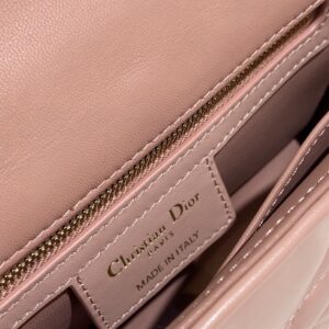 Tui Xach Nu Mau Hong Dior Caro Sieu Cap Khoa Vang 25cm 3.jpg