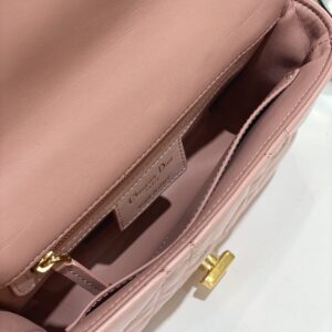 Tui Xach Nu Mau Hong Dior Caro Sieu Cap Khoa Vang 25cm 8.jpg