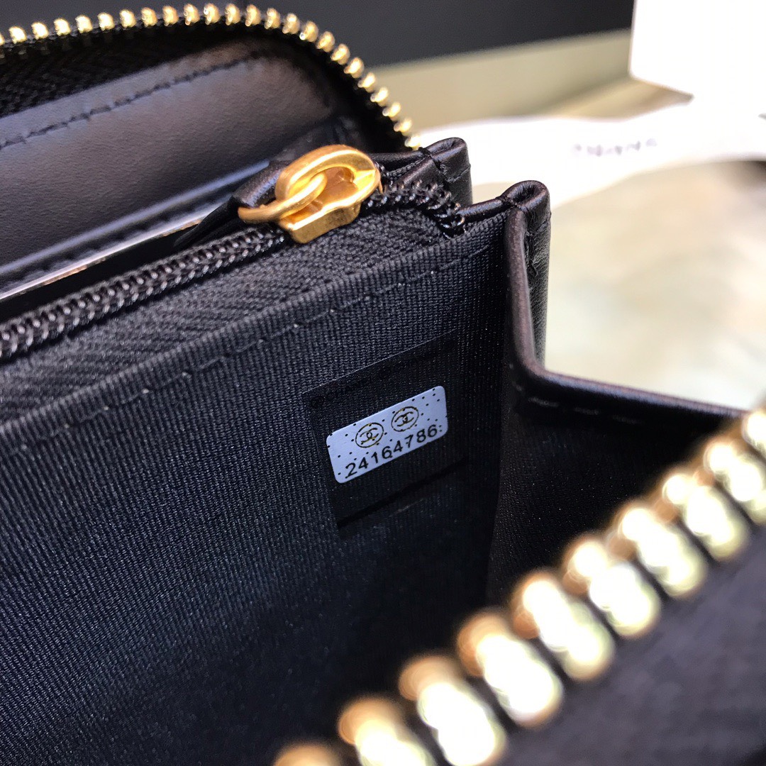 Vi Chanel Sieu Cap Da Hat Mau Den Khoa Vang 19x10 9.jpg