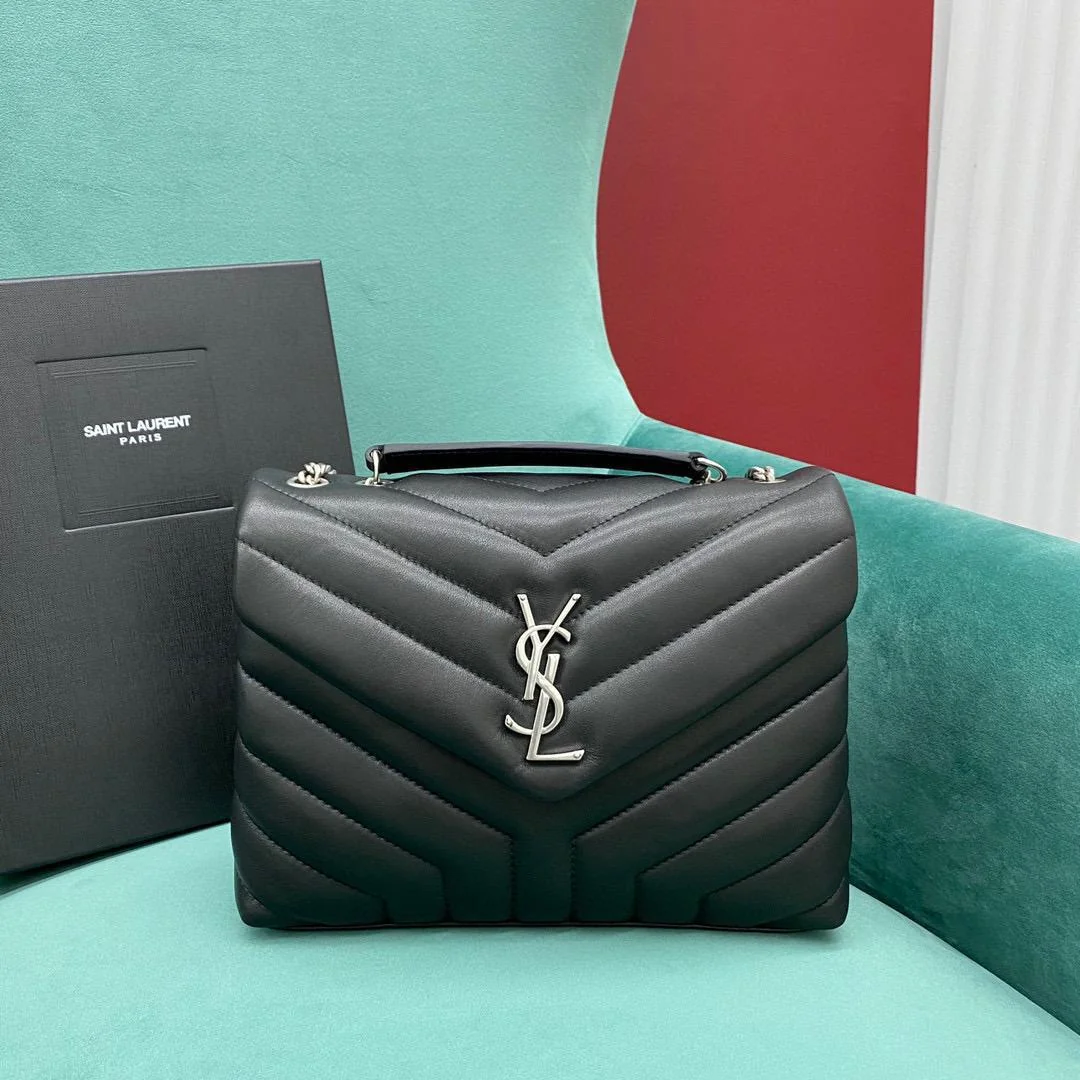thoughts on this small chain black ysl loulou with silver v0 l8w0jva3vkoa1.webp