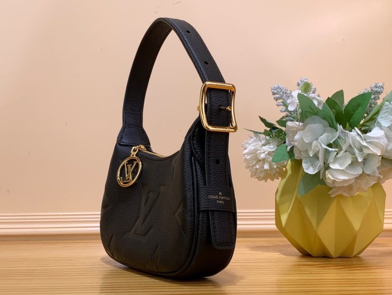 z4586055514853 e56cac6e06e1bafc151055b58661402a.jpg