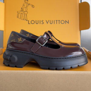  Replica Sunglasses Louis Vuitton Ruby flat Mary Jane loafers